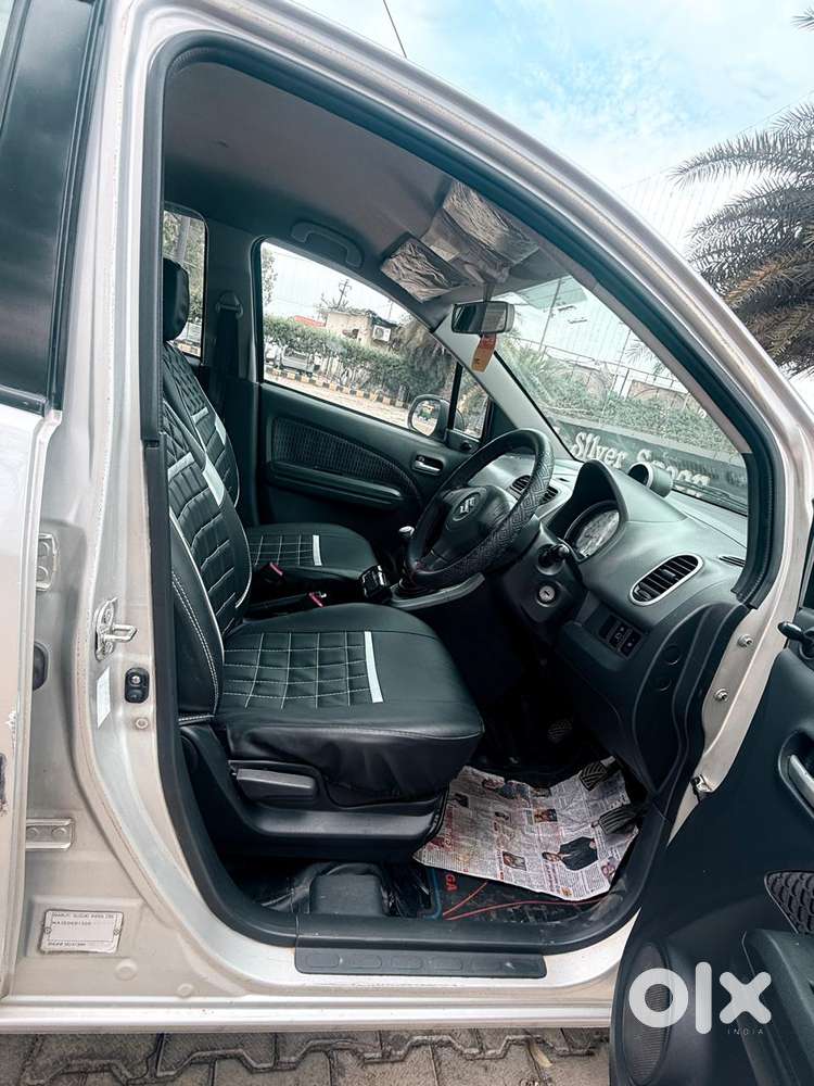 Maruti Suzuki Ritz Genus Vxi, 2013, Petrol