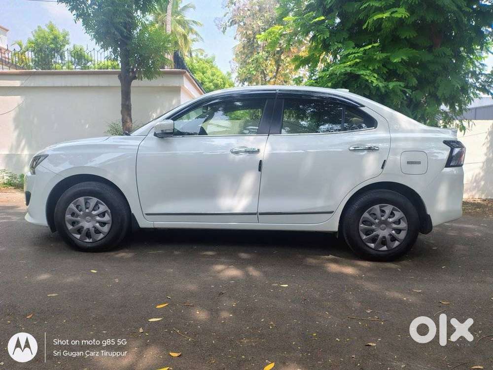 Maruti Suzuki Swift Dzire Vxi(o) Amt, 2025, Petrol