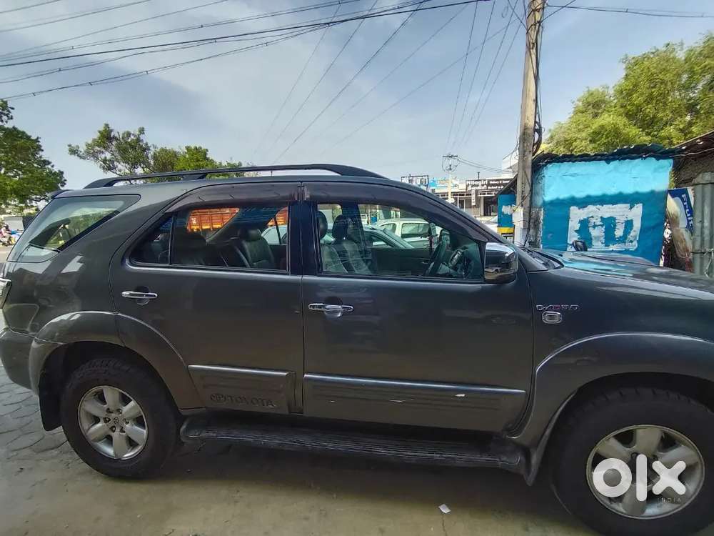 Toyoto Fortuner Diesel Car For Sales