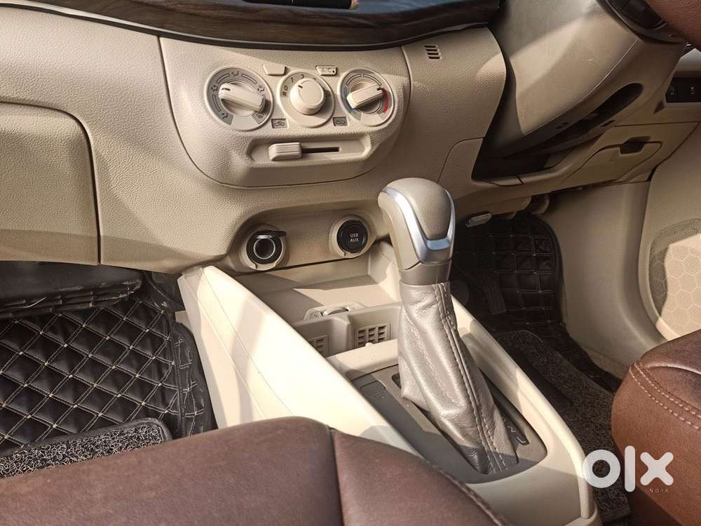 Maruti Suzuki Ertiga Vxi At Petrol, 2021, Petrol
