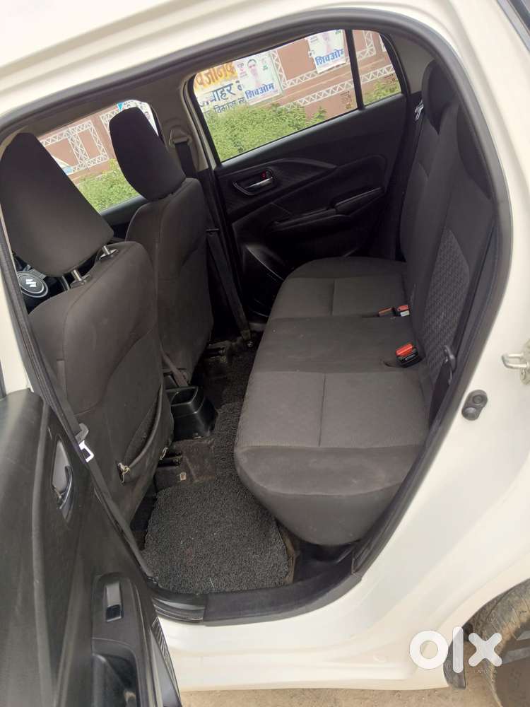 Maruti Suzuki Swift Vxi + Manual, 2024, Petrol