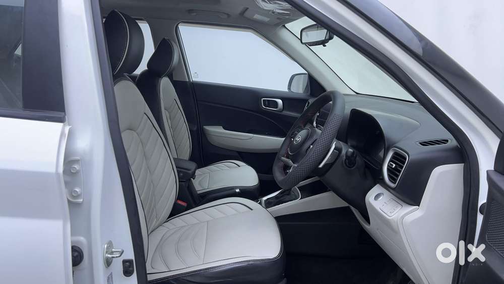 Hyundai Venue 1.0 Sx (o) Turbo Dct, 2023, Petrol