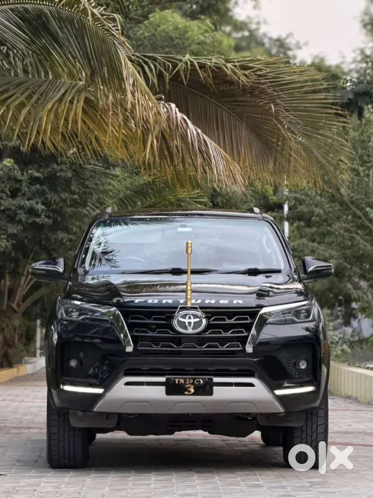 Toyota Fortuner Diesel 2021 Variant