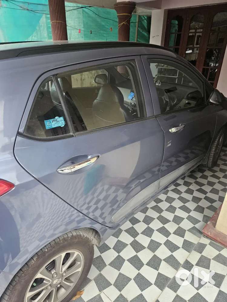 Hyundai Grand I10 2013 Diesel 100000 Km Driven.