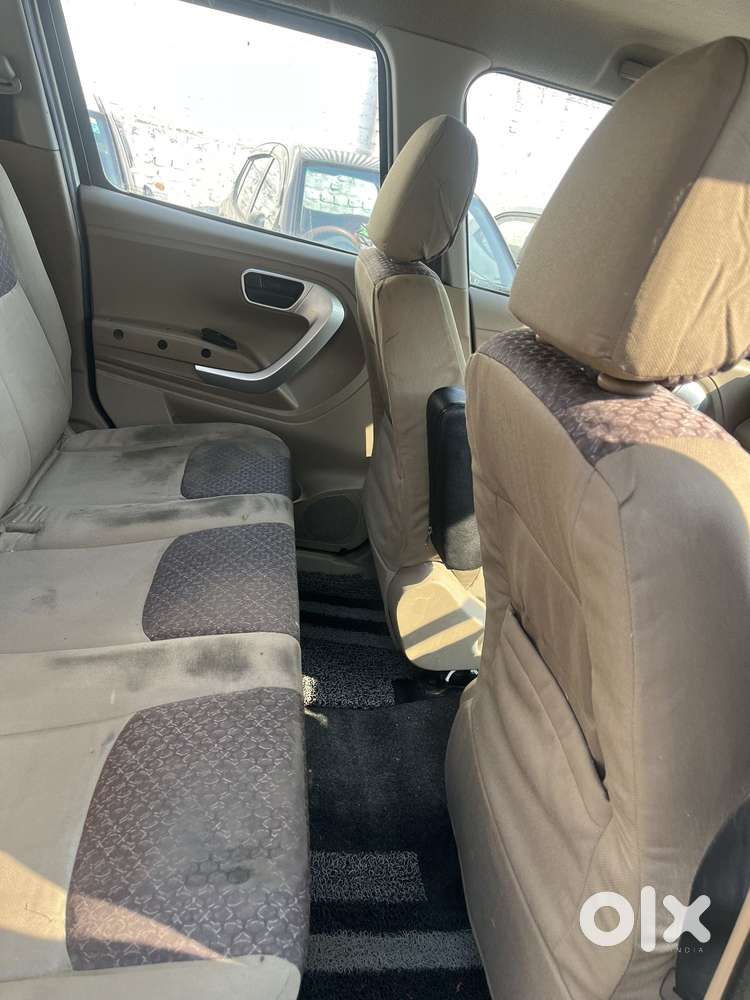 Mahindra Tuv 300 T8, 2015, Diesel