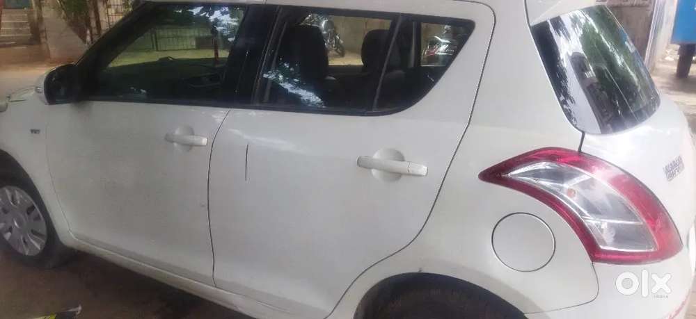 Maruti Suzuki Swift 2016 Cng & Hybrids 45000 Km Driven