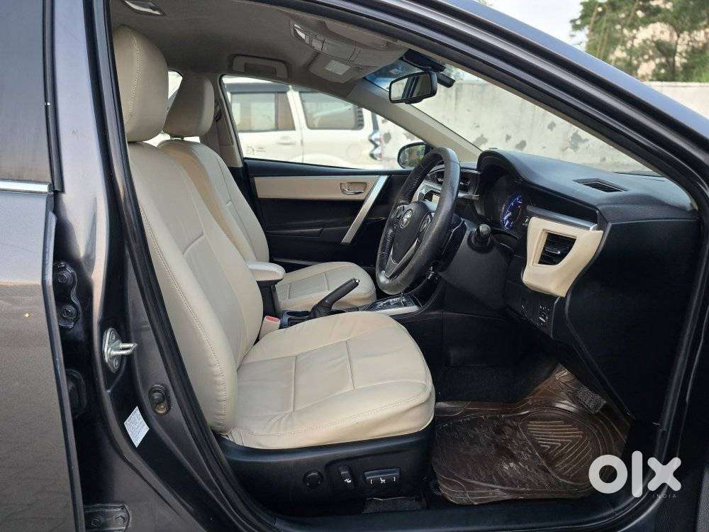Toyota Corolla Altis Vl, 2016, Petrol