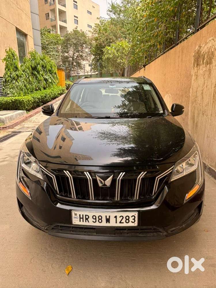 Mahindra Xuv700 Mx Petrol Mt 5 Str (e), 2025, Petrol