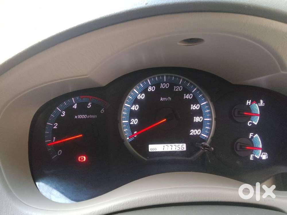 Toyota Innova 2.5 Z Diesel 7 Seater, 2012, Diesel