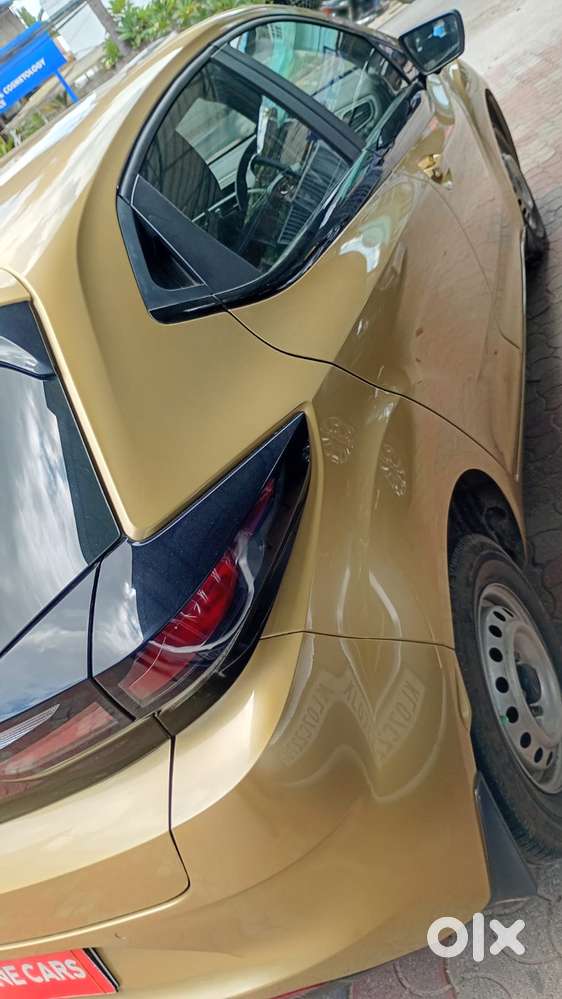 Tata Altroz 1.2 Xe, 2020, Petrol