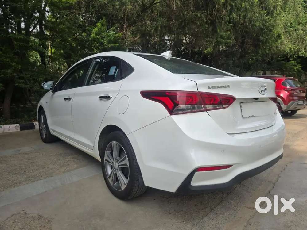Hyundai Verna 1.6 At Sx+  2019