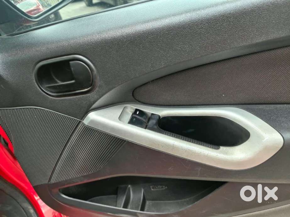 Ford Figo Petrol Zxi, 2010, Petrol