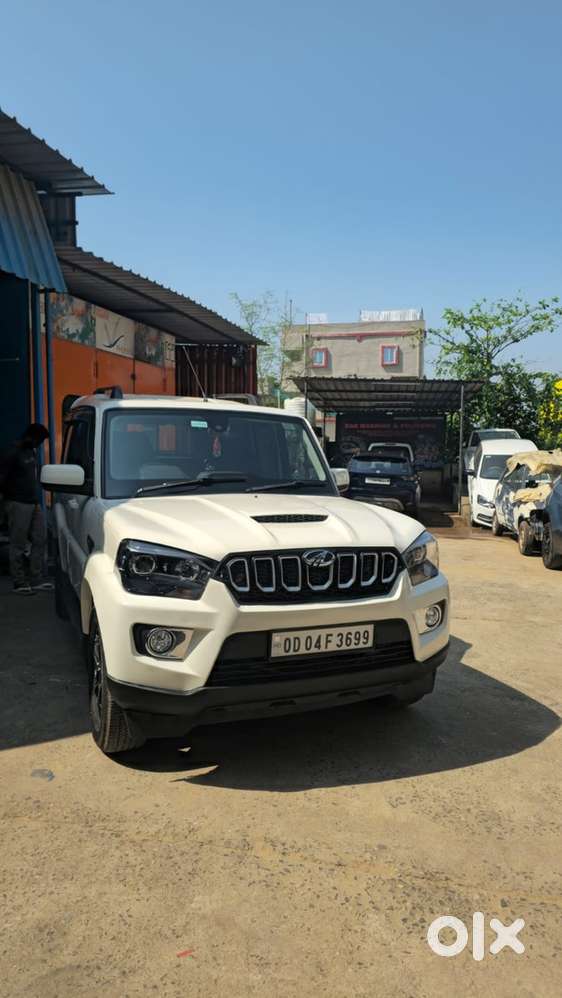 Mahindra Scorpio Classic 2015