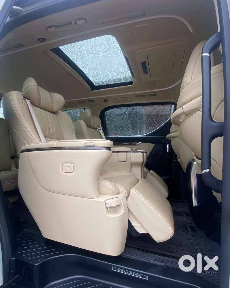 Toyota Vellfire Vip &ndash; Executive Lounge, 2022, Petrol