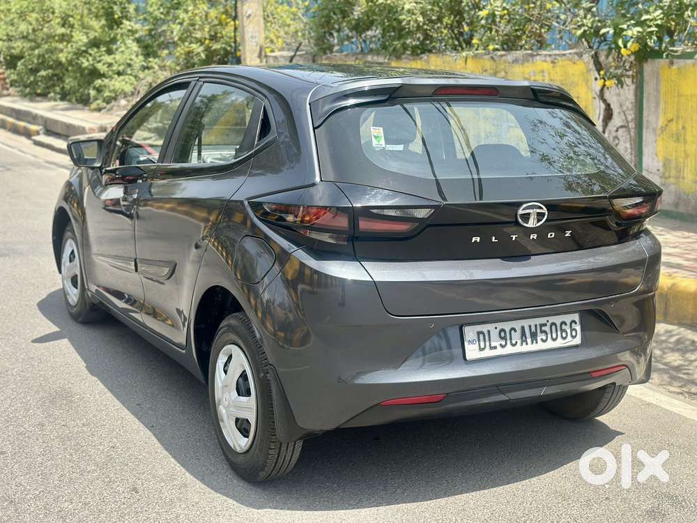 Tata Altroz 1.2 Xe, 2021, Petrol