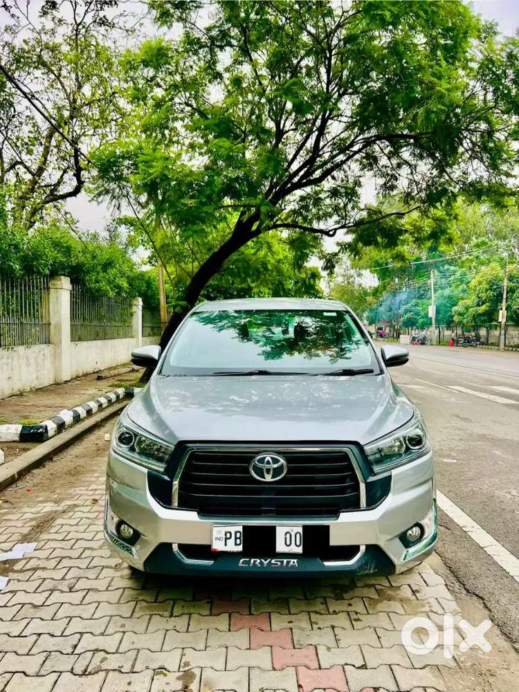 Innova Crysta 2023 1st Onwer Diesel Manual Vip Number Included