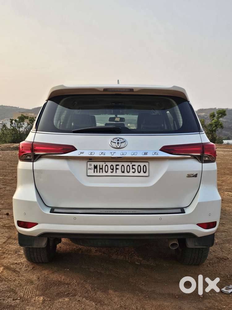 Toyota Fortuner [2021-ongoing] 2.8 2wd Diesel At, 2020, Diesel