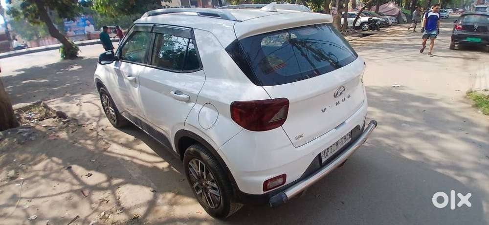 Hyundai Venue Sx (o) Mt 1.5 Diesel, 2021, Diesel