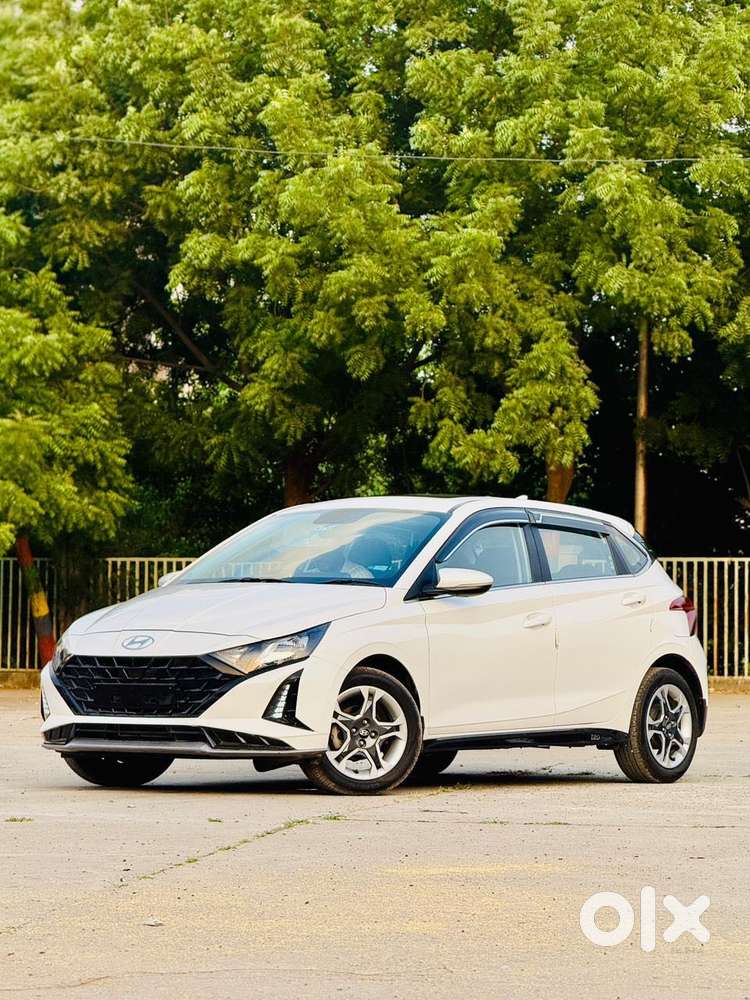 Hyundai New I20 1.2 Asta Ivt, 2025, Petrol