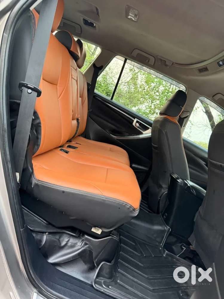 Toyota Innova Crysta [2020-ongoing] 2.4 Vx 8 Str, 2021, Diesel