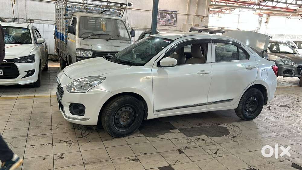 Maruti Suzuki Dzire ( Nov 2017)