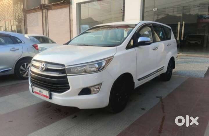 Toyota Innova Crysta 2.4 G Mt 8s, 2019, Diesel