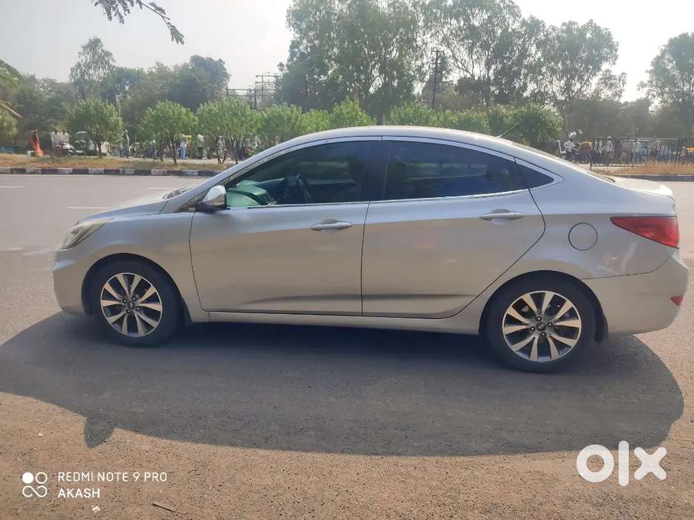 Hyundai Verna 2015