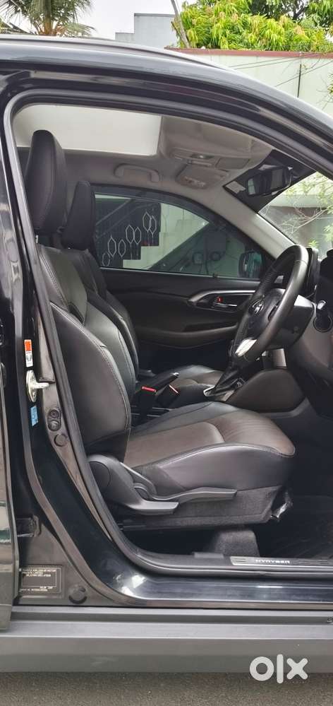 Toyota Urban Cruiser Hyryder 1.5 V Hybrid, 2024, Petrol