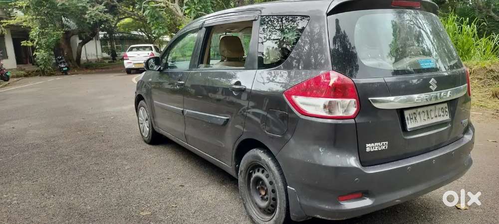 Maruthi Suzuki Ertiga Vdi ( Airforce Person Used)