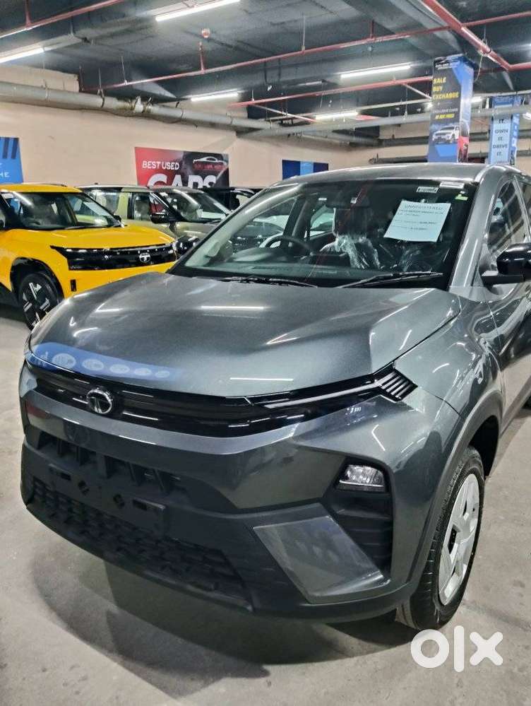 Tata Nexon Creative 1.2 Revotron Petrol 6 Amt Dt, 2026, Petrol