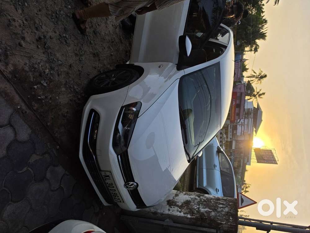 Volkswagen Polo Highline Petrol 2015 – Excellent Condition  Low Milea
