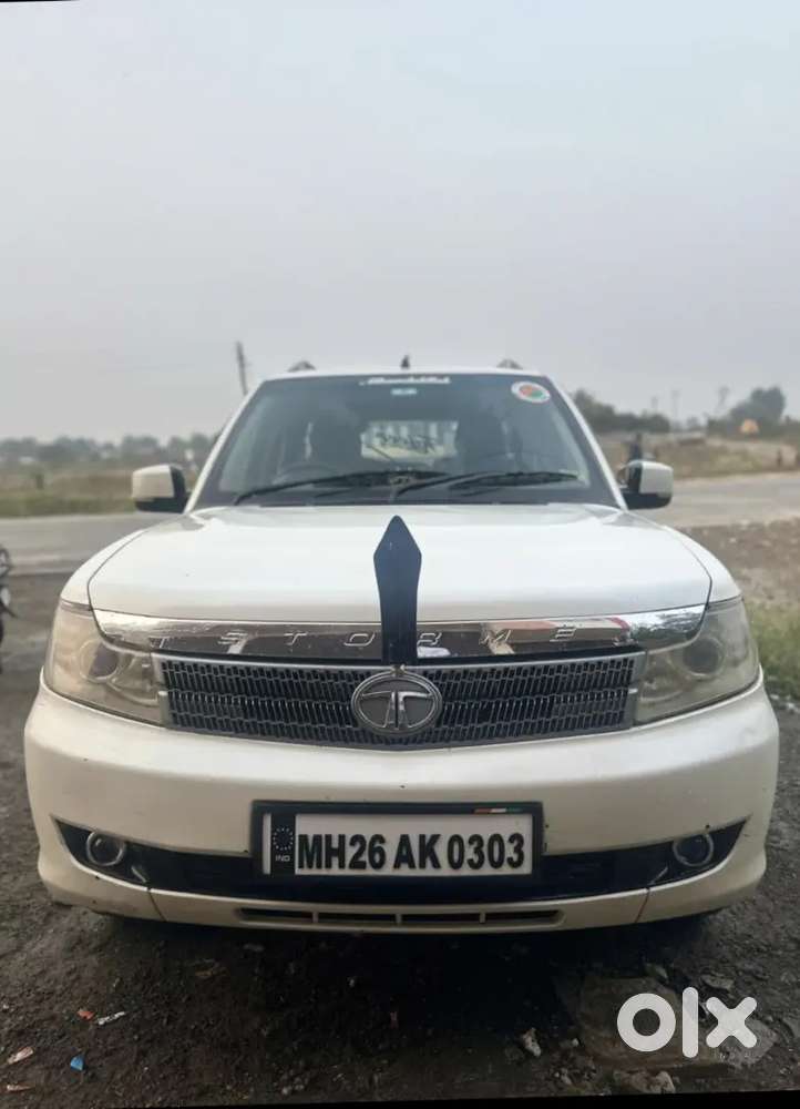Tata Safari Storme 2013