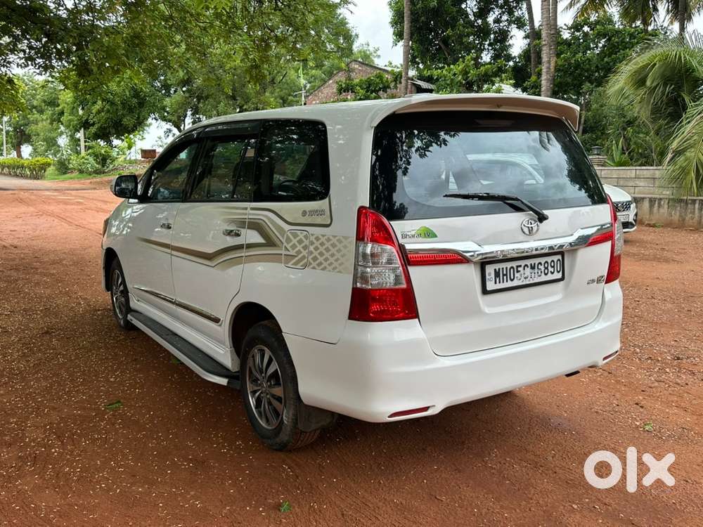 Toyota Innova 2015 Diesel Well Maintained