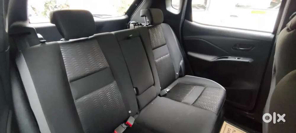 Nissan Magnite Visia  Plus Model  Petrol 11500 Km Driven 8 Months Used
