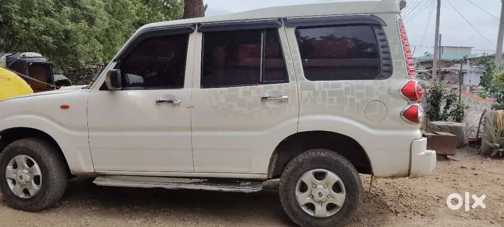 Mahindra Scorpio Classic 2011 Diesel Car