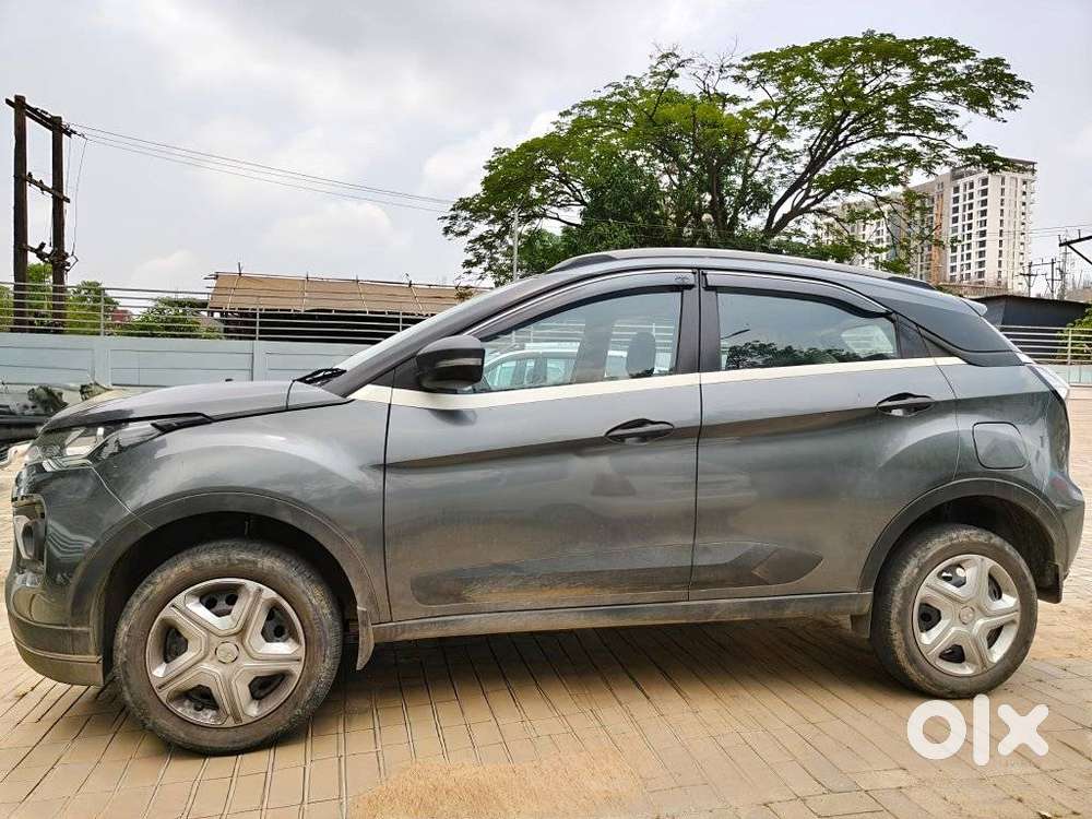Tata Nexon 1.5 Revotorq Xm (s), 2023, Diesel