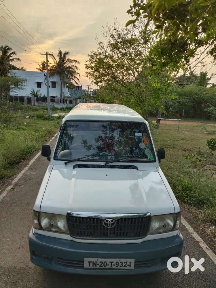 Toyota Qualis 2003 Diesel 193000 Km Driven