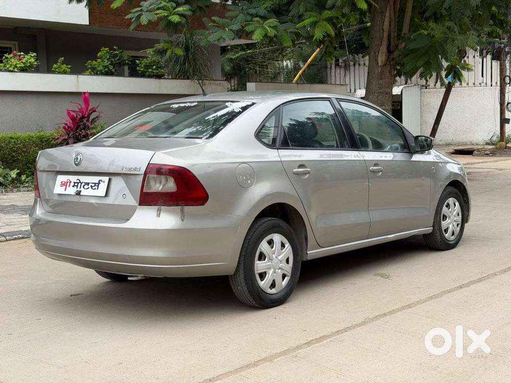 Skoda Rapid 1.5 Tdi Ambition Plus, 2012, Diesel