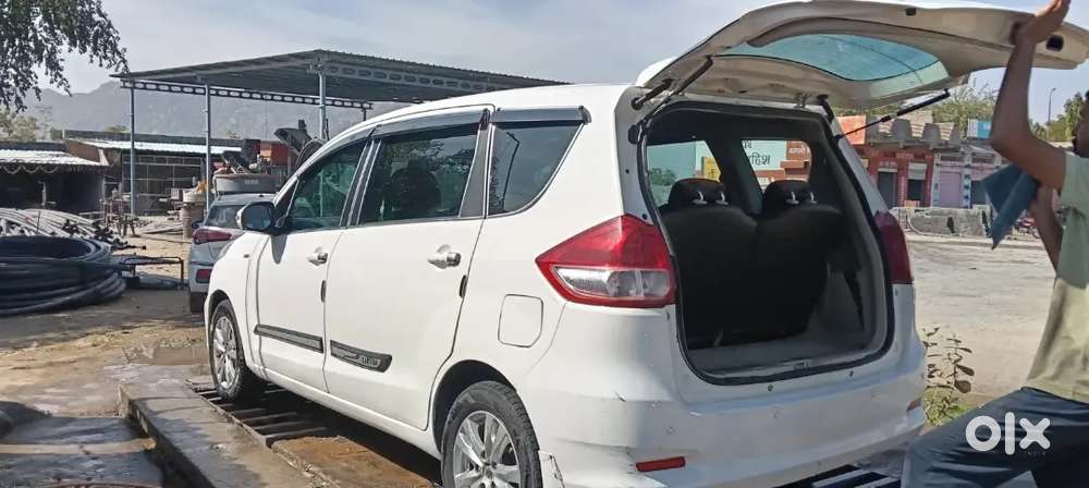Maruti Suzuki Ertiga 2017 Diesel 80000 Km Driven