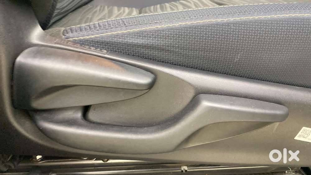 Toyota Innova Crysta [2020-ongoing] 2.7 Vx 7 Str, 2022, Petrol