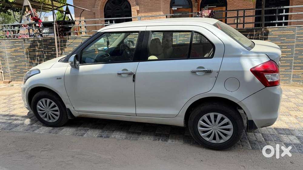 Maruti Suzuki Dzire 2015 Petrol Well Maintained