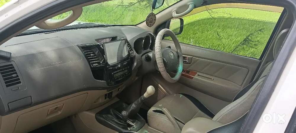 Toyota Fortuner 2011 Diesel 177800 Km Driven