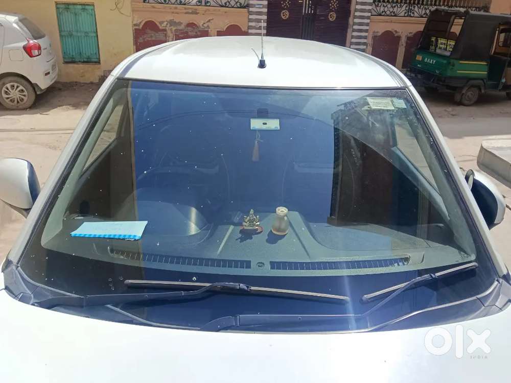 Beezza Lxi 2021 Petrol