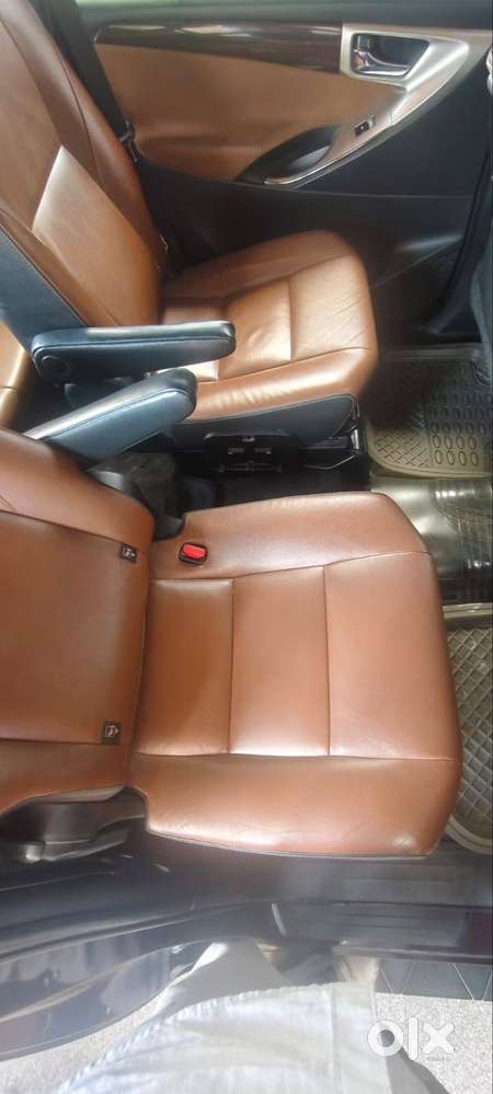Toyota Innova Crysta 2016 Diesel 150000 Km Driven