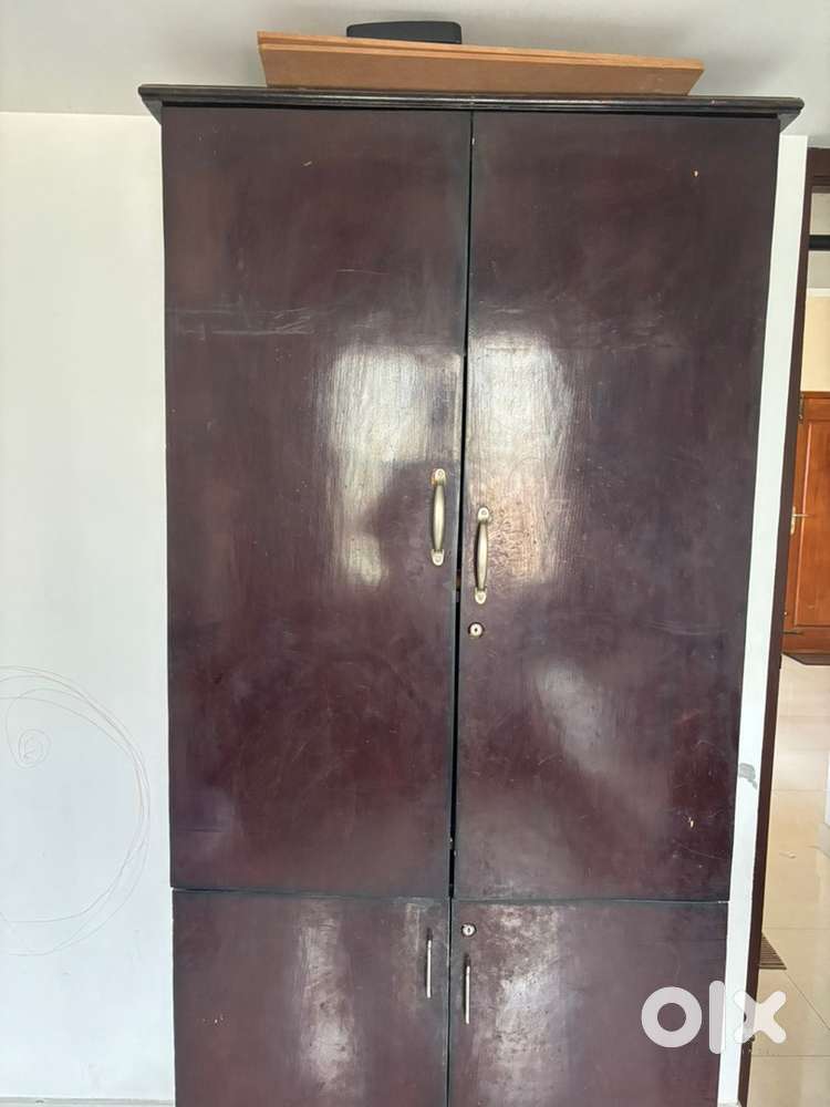 Cupboard / Wardrobe