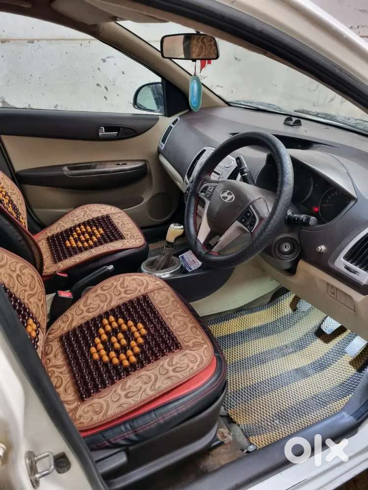 Hyundai I20 2011 Diesel 143000 Km Driven...well Maintained Car