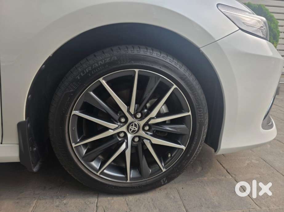 Toyota Camry Hybrid, 2024, Petrol