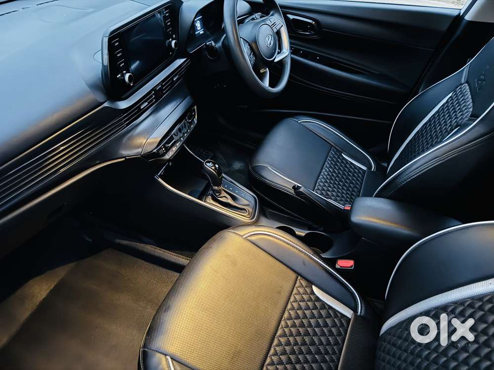 Hyundai I20 Sportz 1.2 Ivt, 2023, Petrol