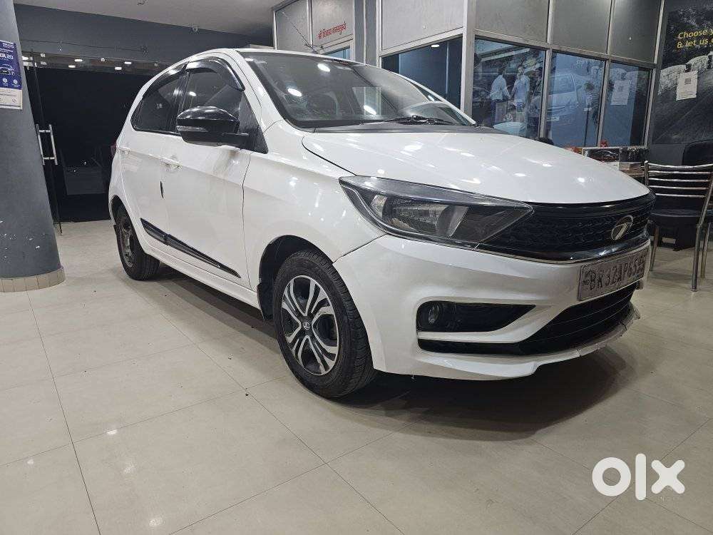 Tata Tiago 1.2 Revotron Xt (o), 2023, Petrol