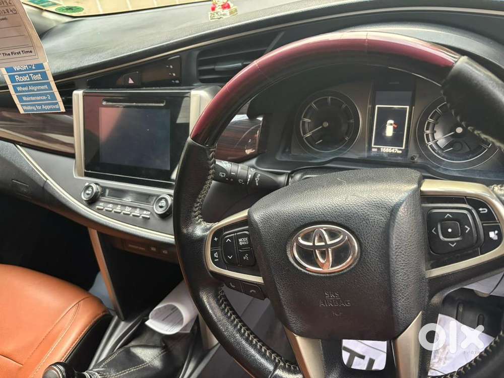 Toyota Innova Crysta 2017 Diesel 168000 Km Driven